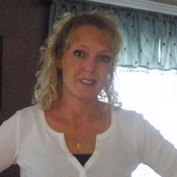 Meet your Posher, Karen - Picture 1 of 1